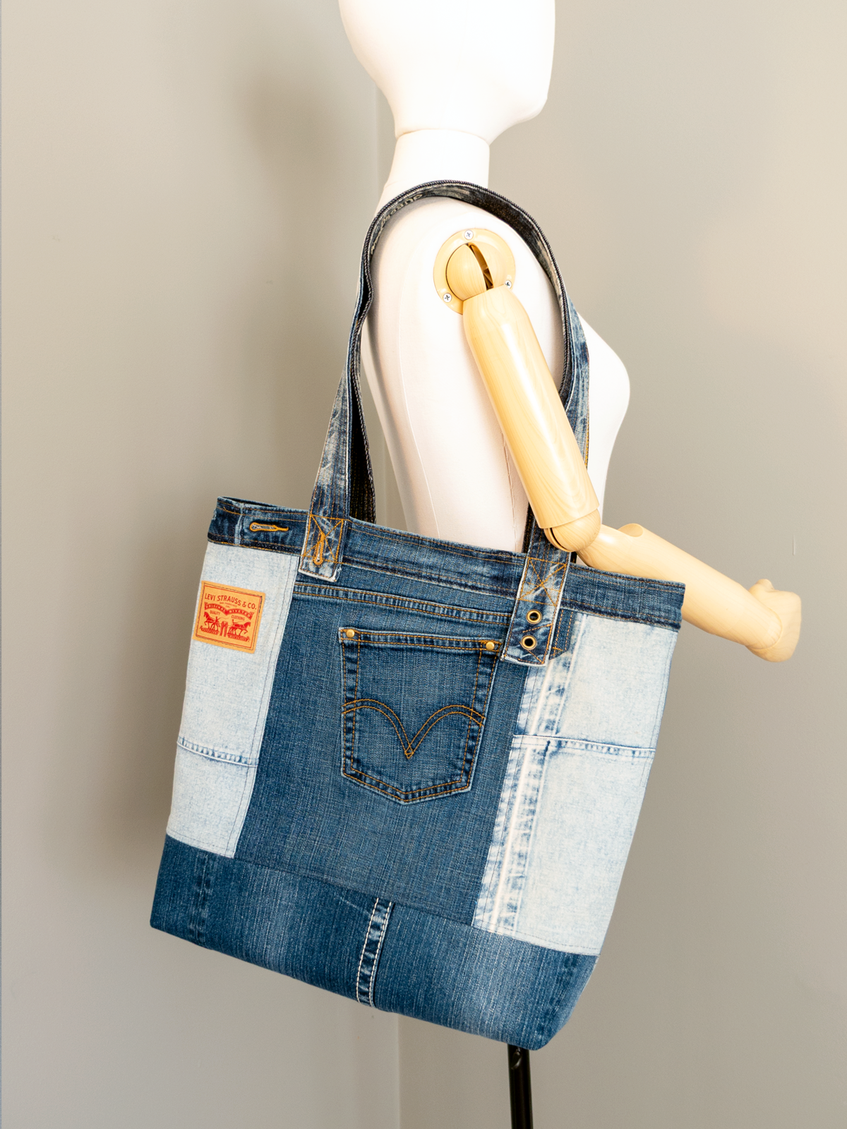 UPCYCLED TOTE BAG - Style#01