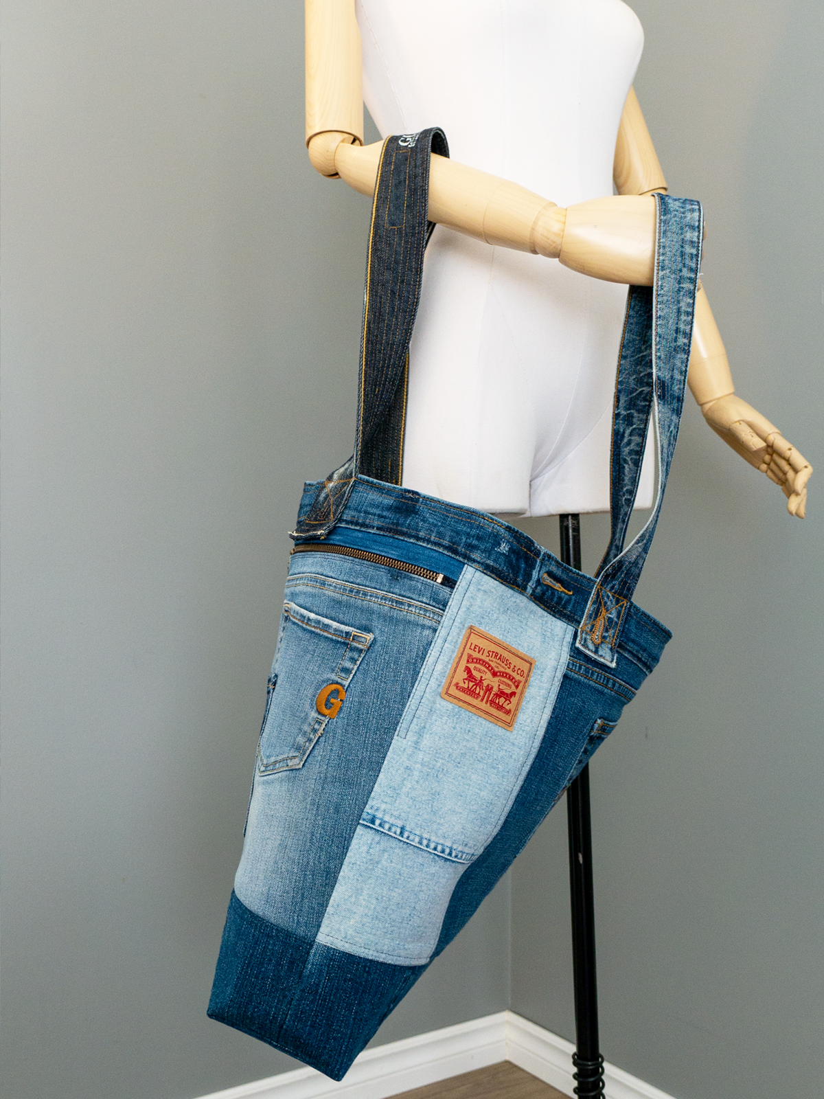 UPCYCLED TOTE BAG - Style#01