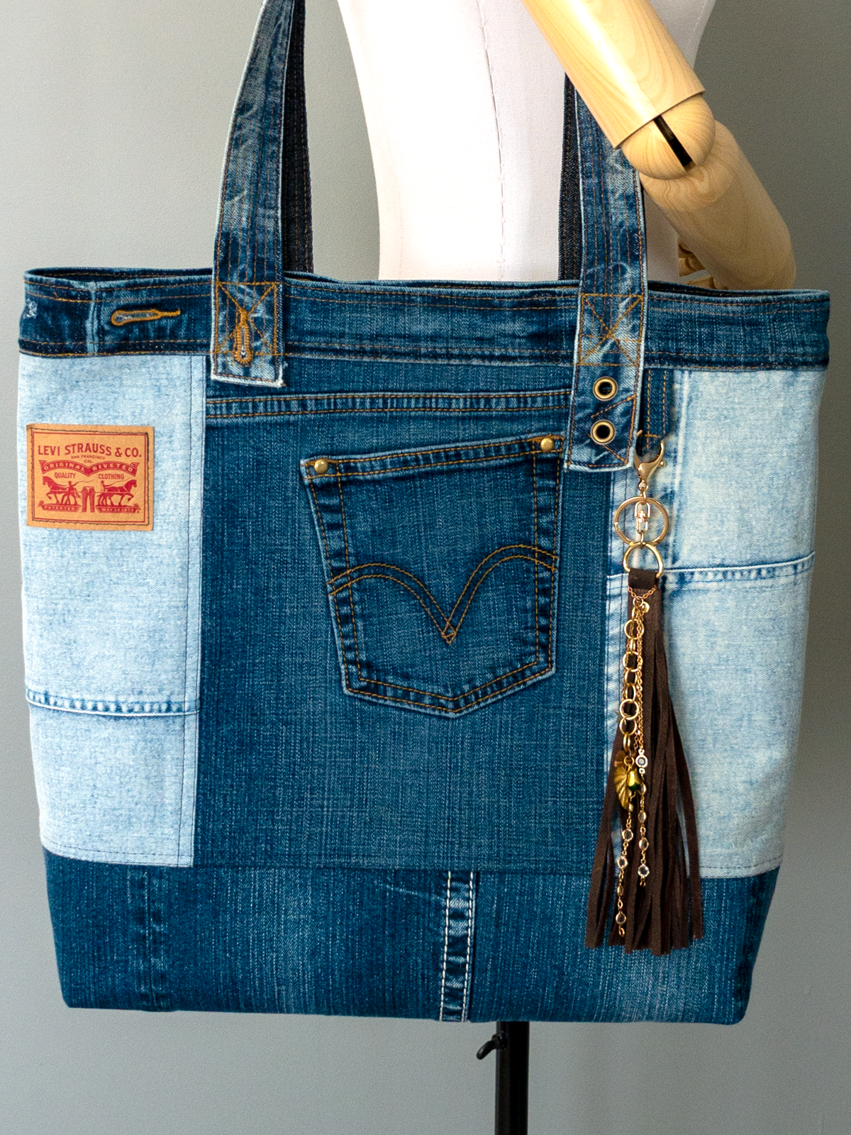 UPCYCLED TOTE BAG - Style#01